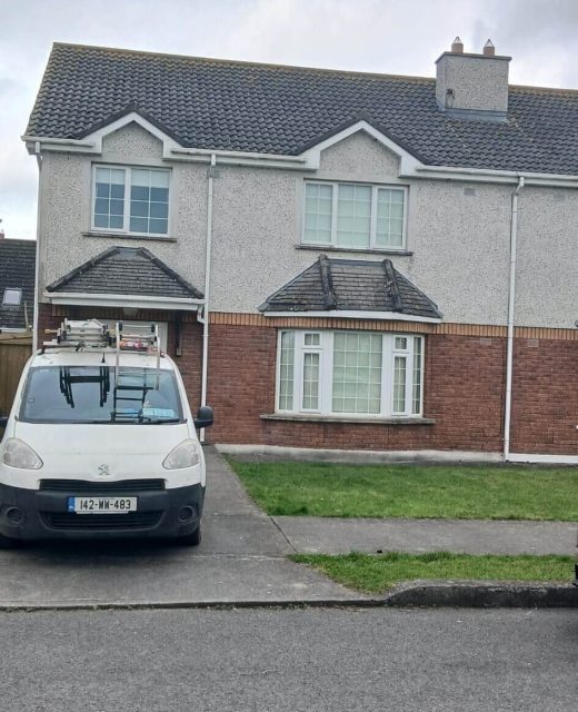 Roof Cleaning Service